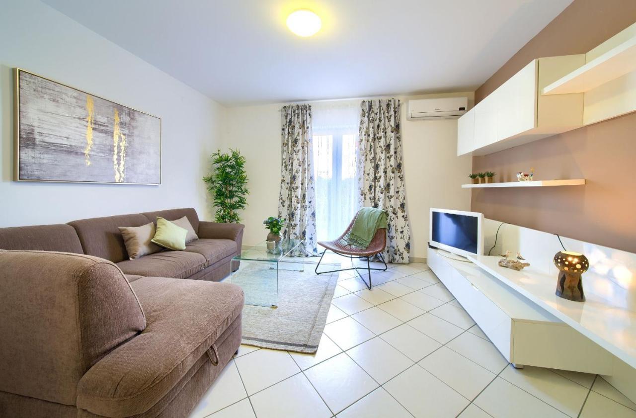 Apartments Aster مالينسكا المظهر الخارجي الصورة